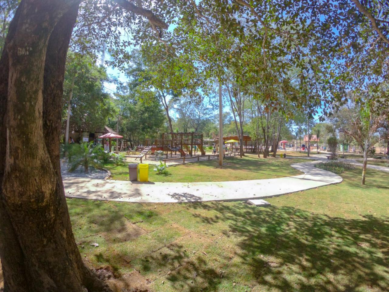 Thermas Agua Santa Aragarcas Exterior photo